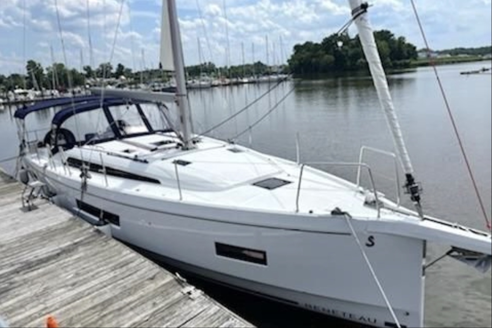 2022 Beneteau 