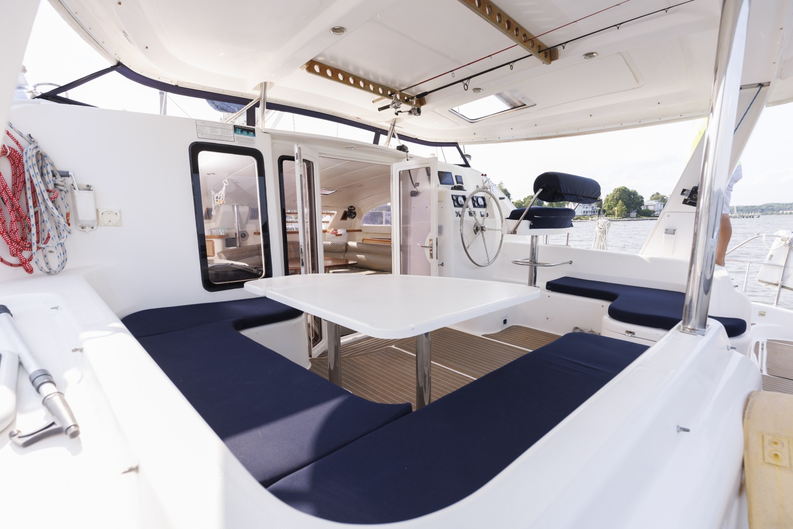 ESCAPE 43ft Leopard Yacht For Sale ESCAPE 43ft Leopard Yacht For Sale