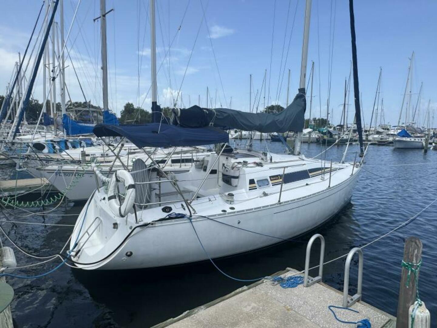 28ft Beneteau Yacht For Sale
