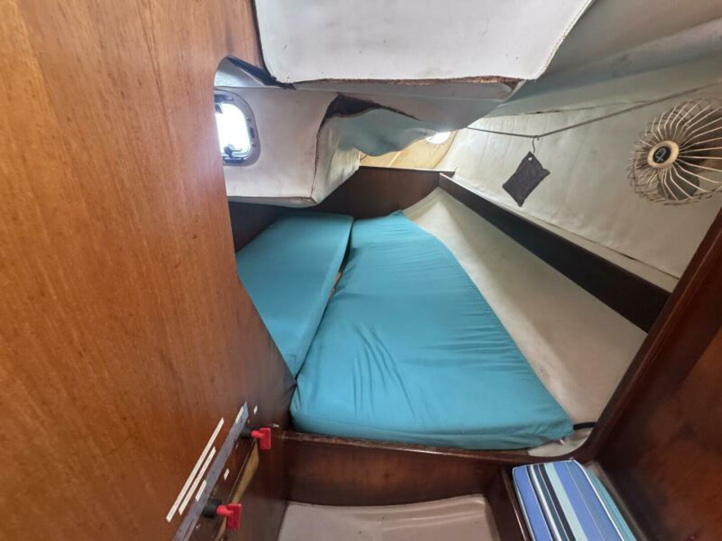 28ft Beneteau Yacht For Sale