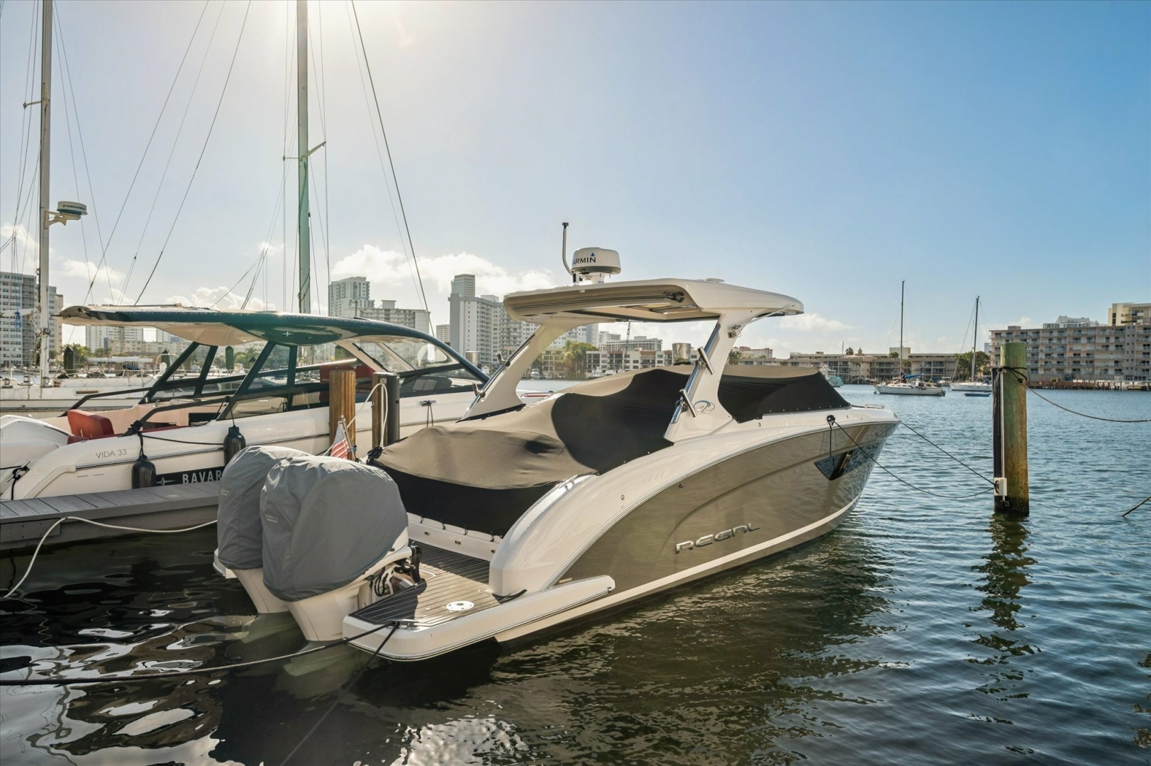 2019 Regal 33 OBX