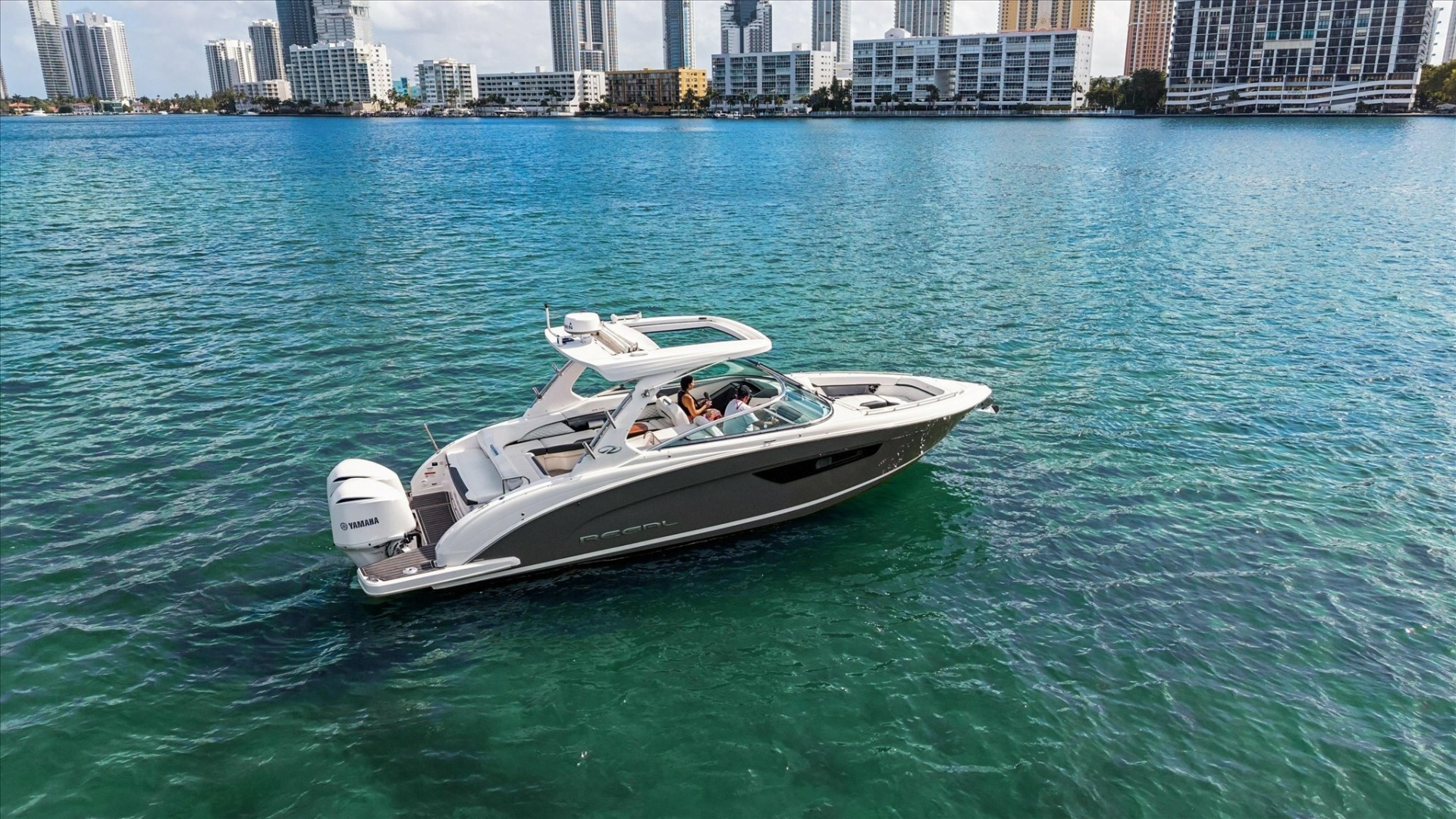 Sea Senor 33ft Regal Yacht For Sale