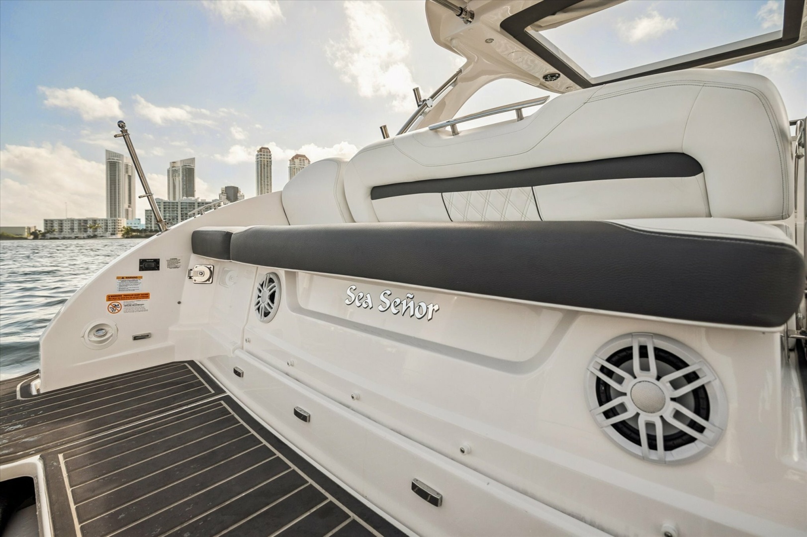 Sea Senor 33ft Regal Yacht For Sale