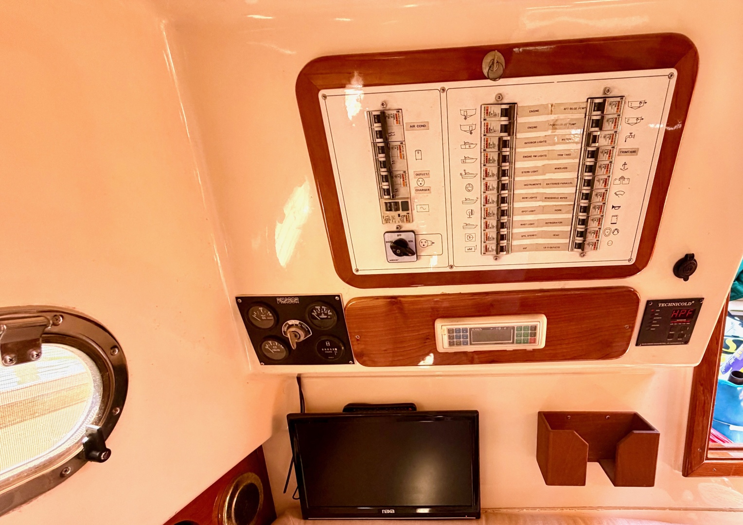 Bella 24ft Apreamare Yacht For Sale