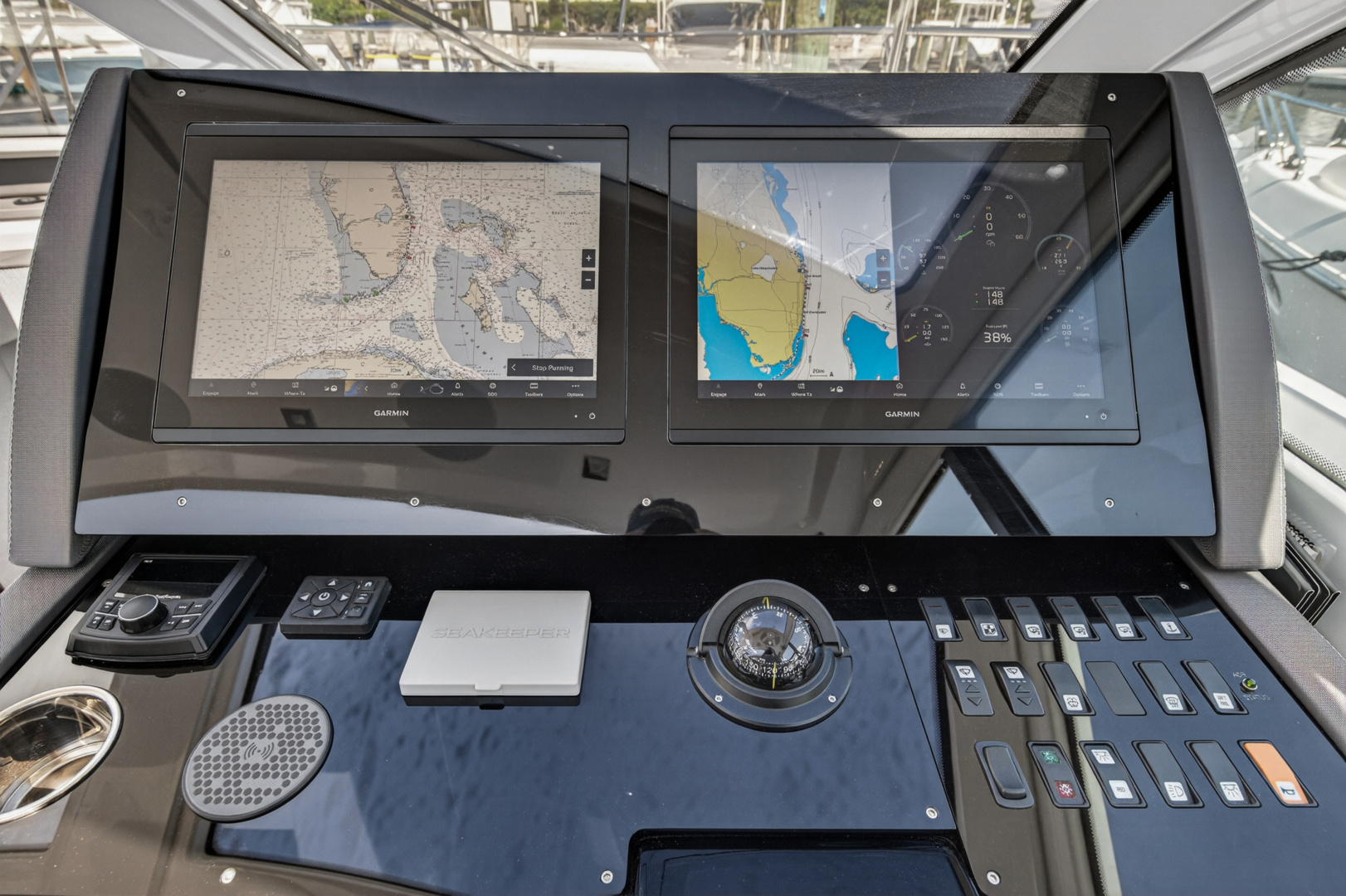 2023 Cruisers Yachts 50 CANTIUS