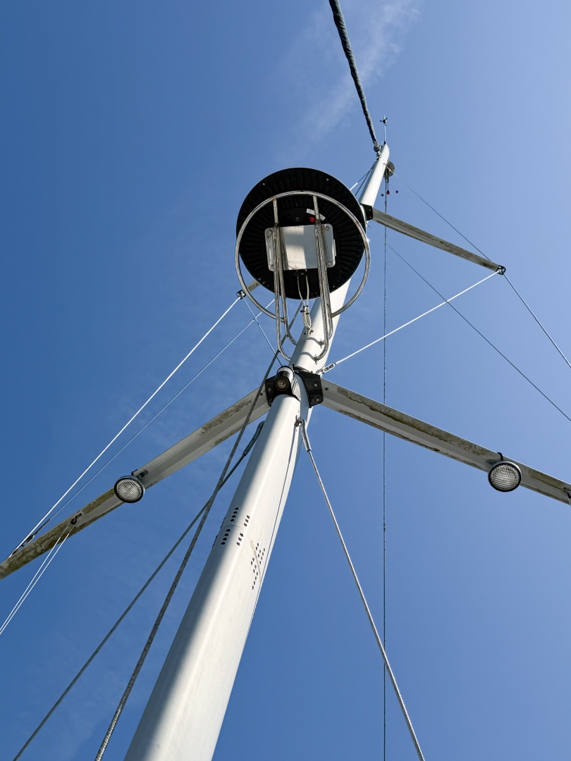 CURRENT ESCAPE 36ft Hunter Yacht For Sale