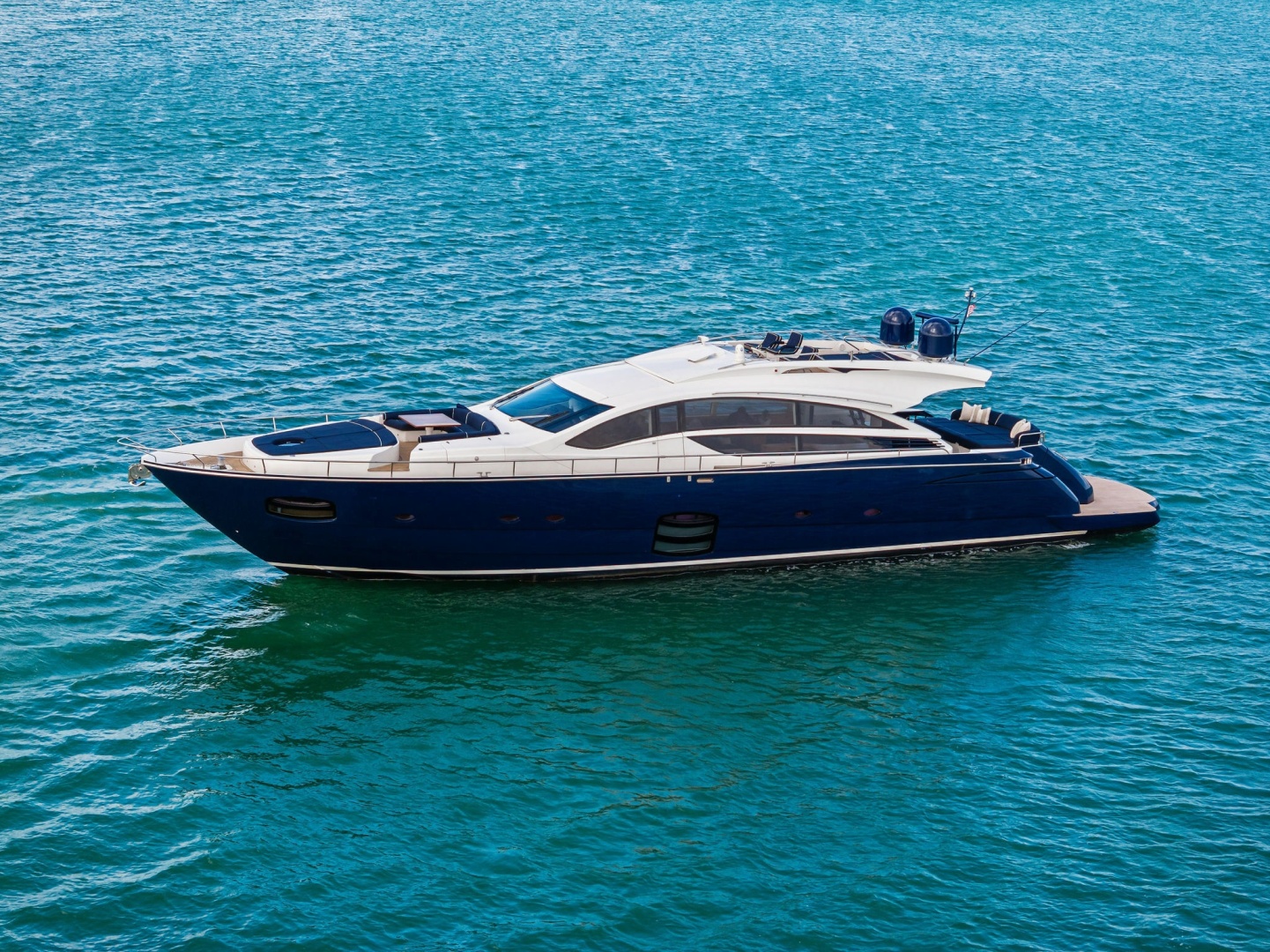 Pershing 82 — DOROTHY ANN - Photo 11