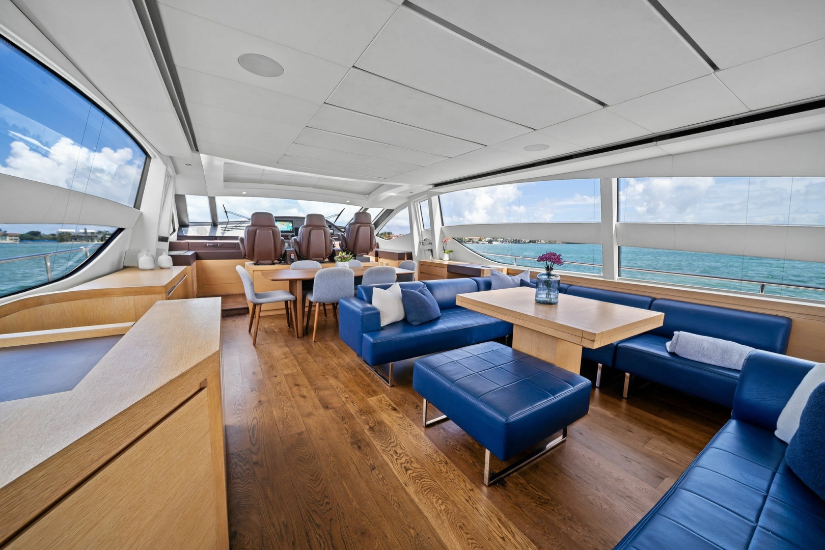 Pershing 82 — DOROTHY ANN - Photo 29
