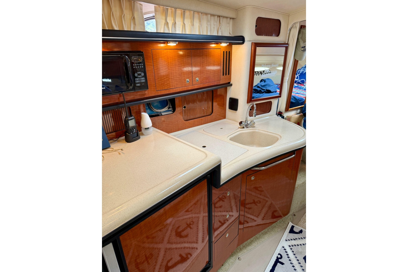 The Beach House 34ft Sea Ray Yacht For Sale
