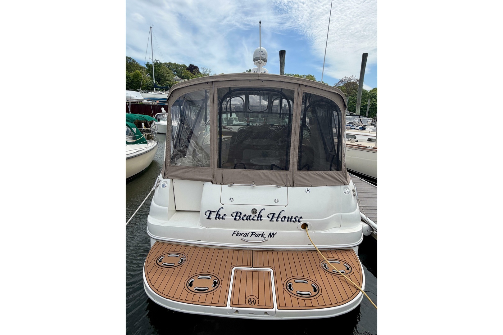 The Beach House 34ft Sea Ray Yacht For Sale