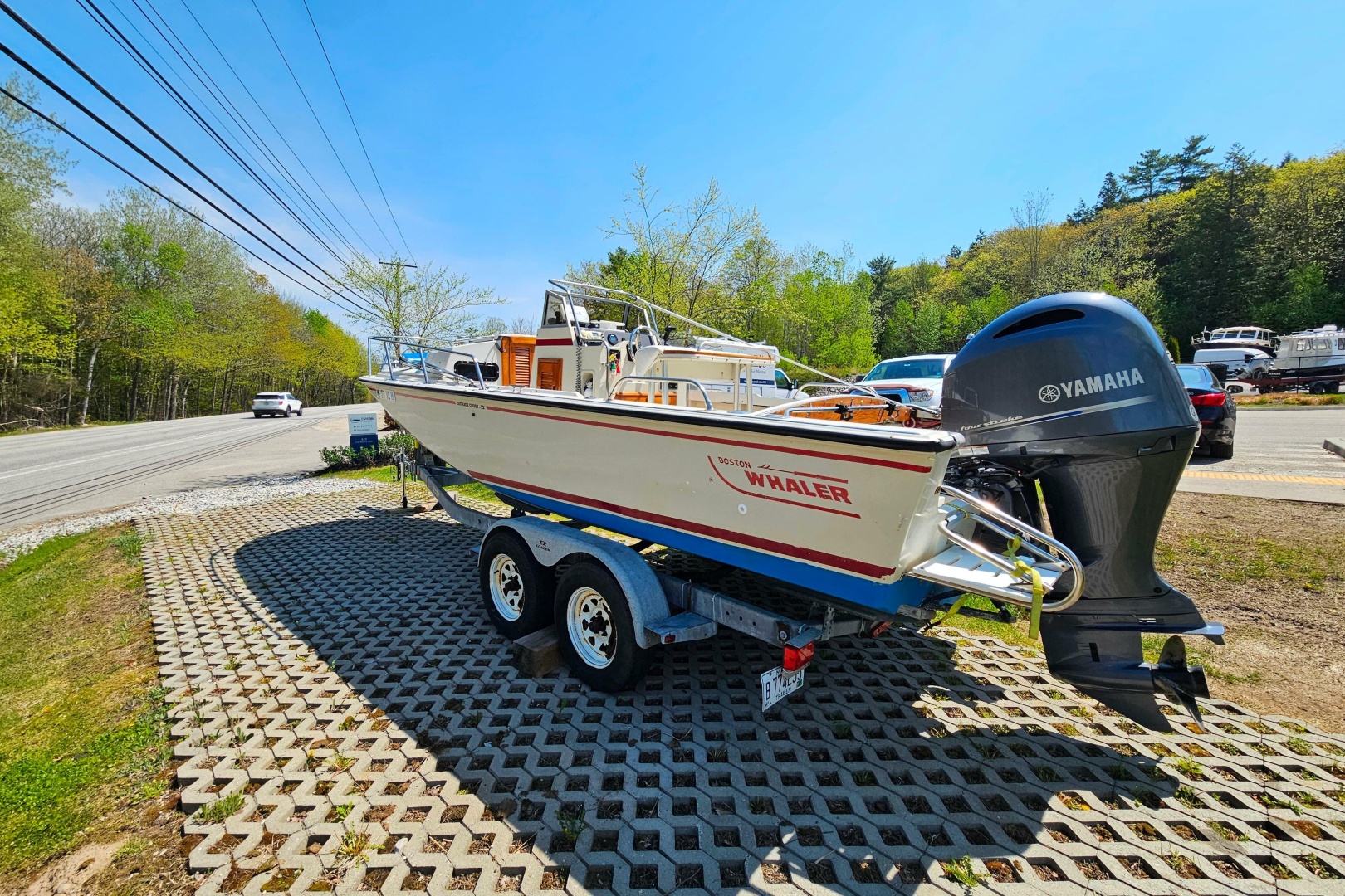 1990 Boston Whaler Outrage Cuddy