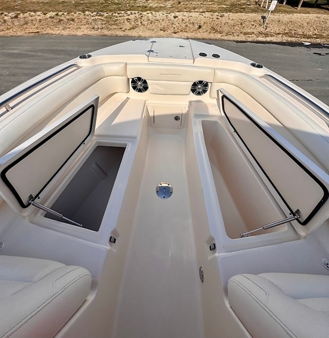 27ft Grady White Yacht For Sale