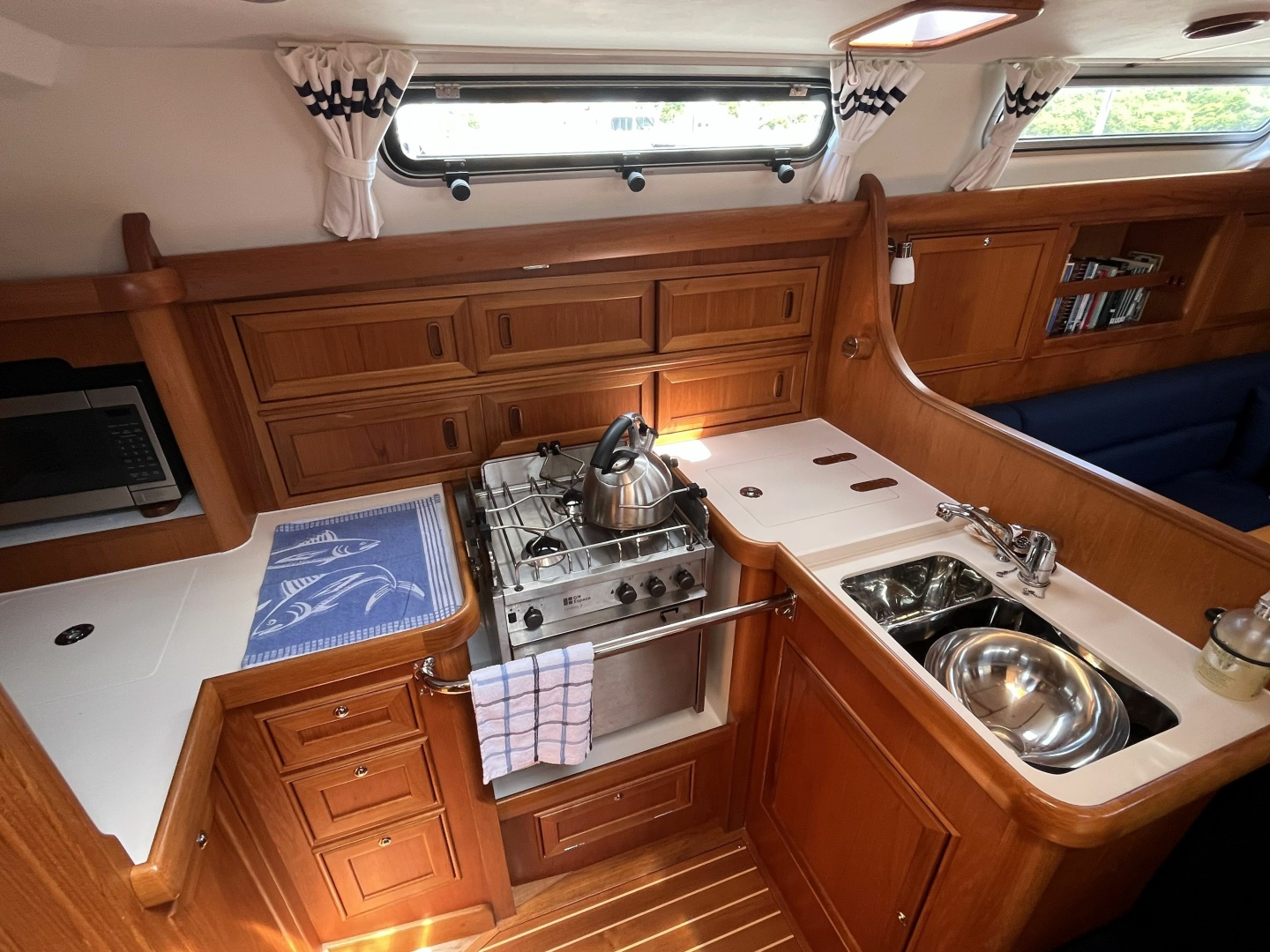 Trotter 37ft Rustler Yacht For Sale