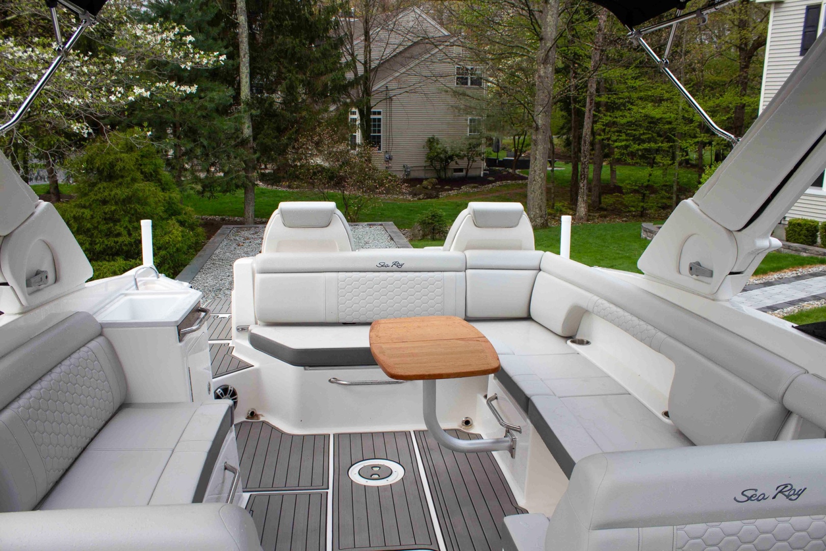 2024 Sea Ray SDX 290