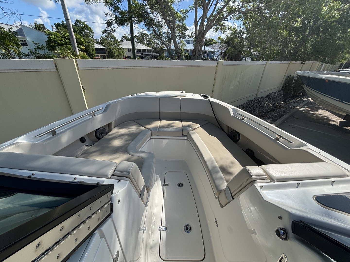 2024 Boston Whaler 320 Vantage