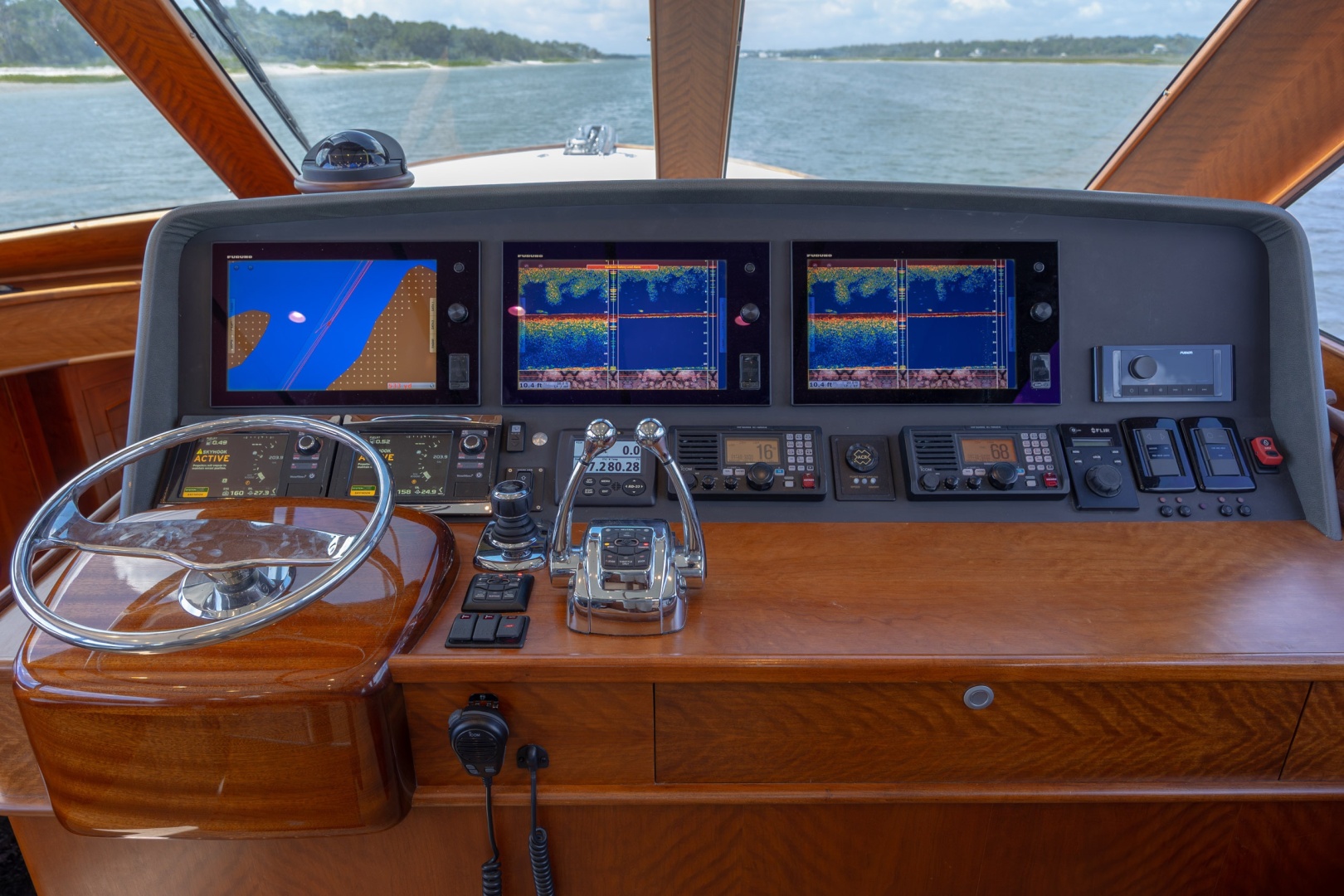 Robin Hood 43ft Jarrett Bay Yacht For Sale Robin Hood 43ft Jarrett Bay Yacht For Sale
