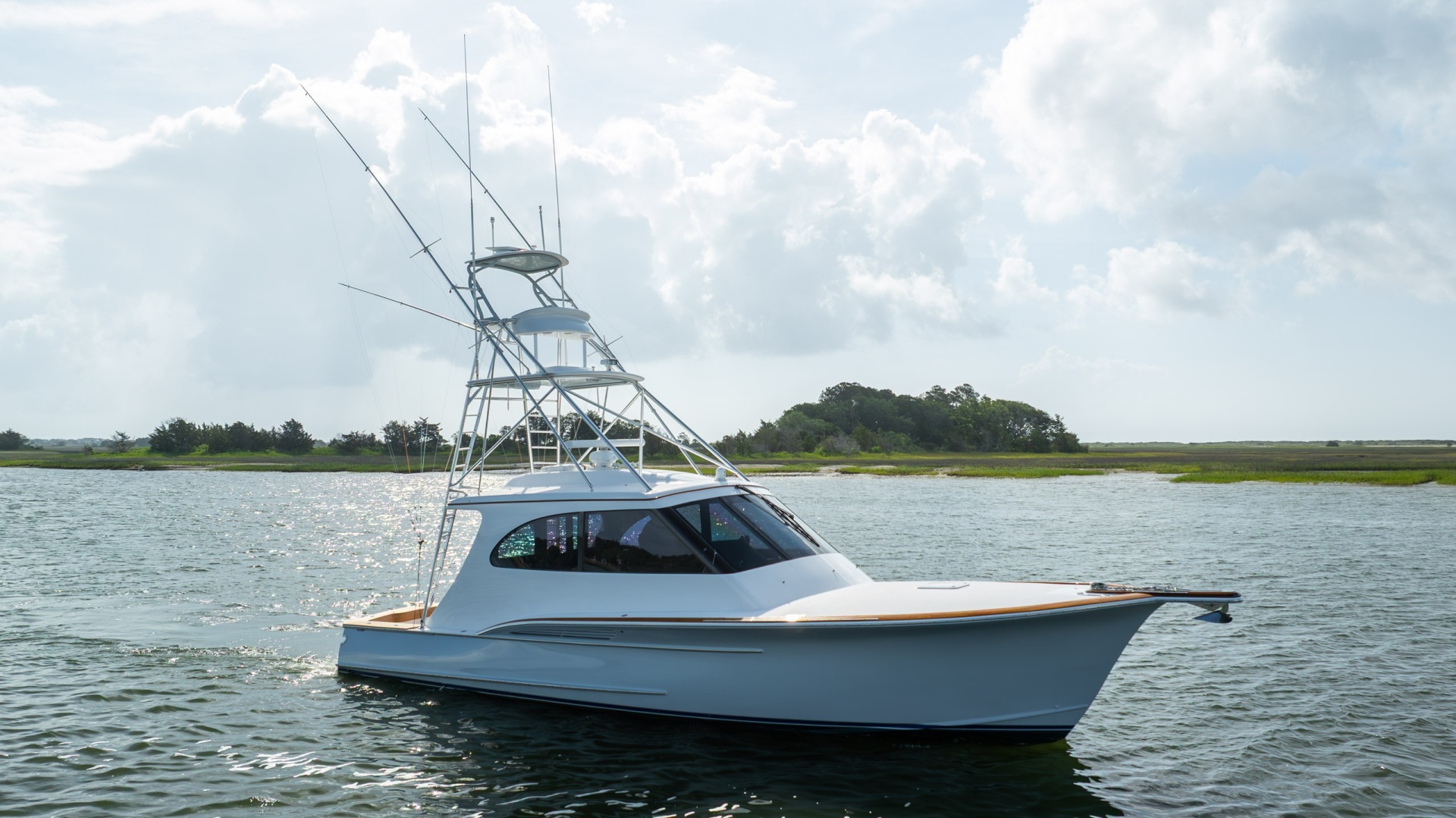 2015 Jarrett Bay Hardtop Express