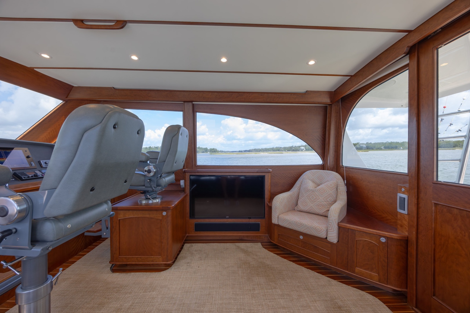 Robin Hood 43ft Jarrett Bay Yacht For Sale Robin Hood 43ft Jarrett Bay Yacht For Sale