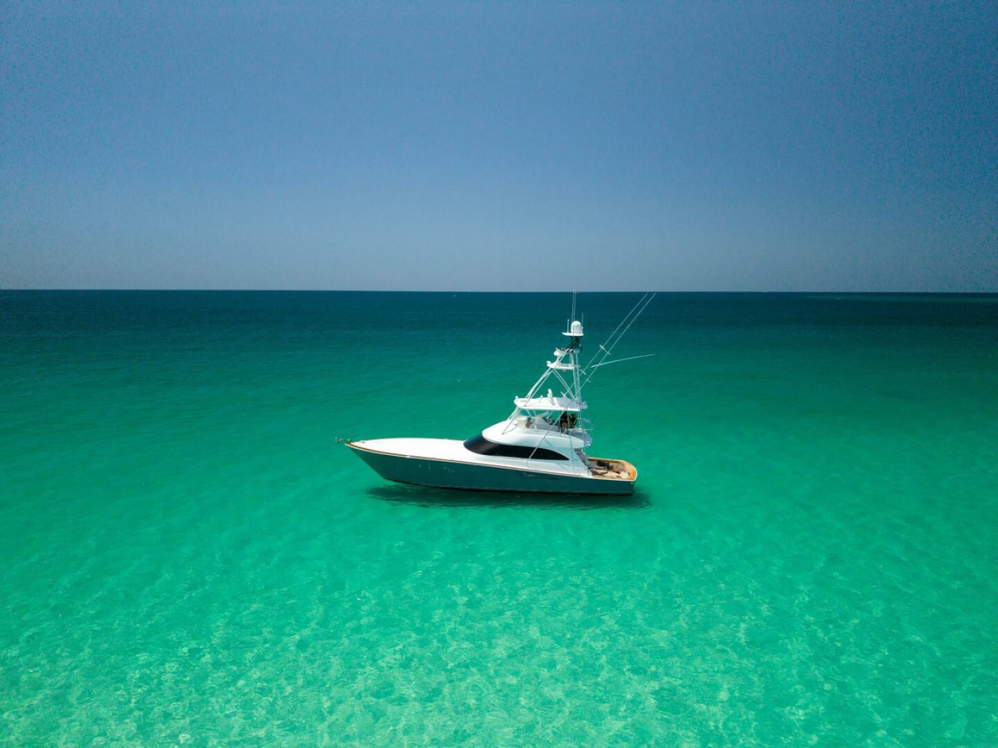 2015 Viking 62 Convertible- Gas Money