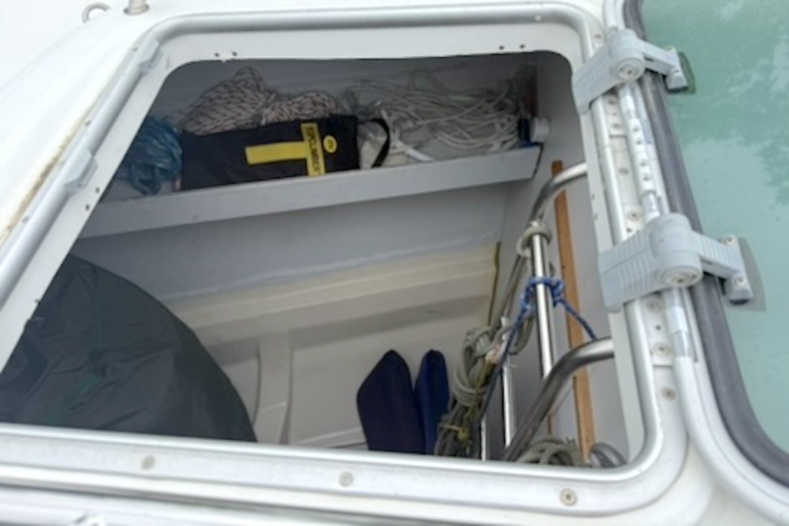 2001 Beneteau 