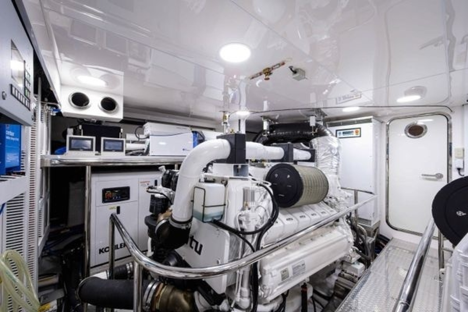 2019 Ocean Alexander Motoryacht 100