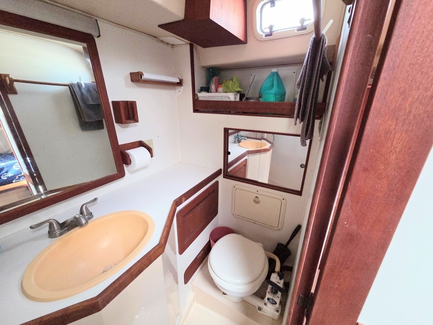 Radiance 41ft Morgan Yacht For Sale