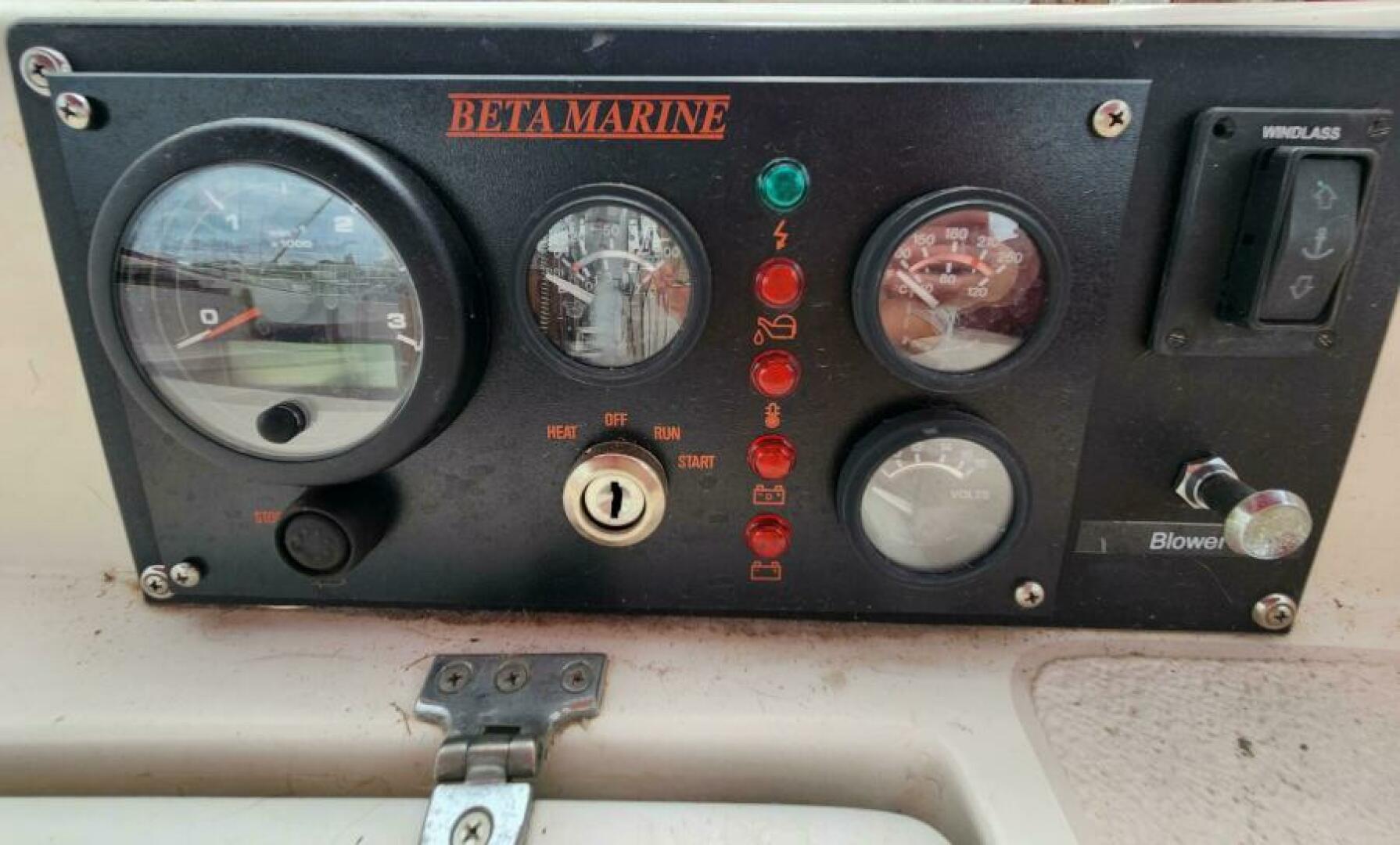 1990 Catalina Morgan Classic 41