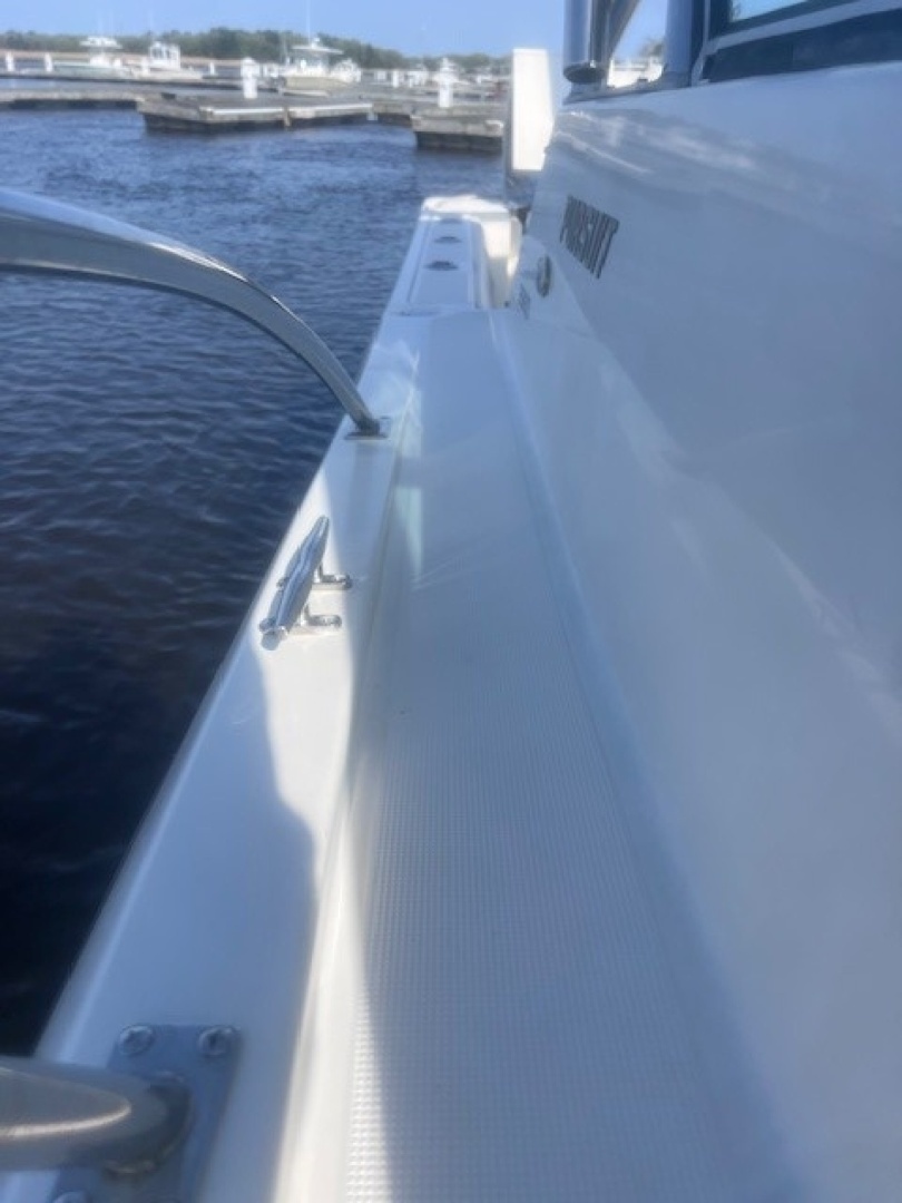 SWEET CLARALINE 28ft Pursuit Yacht For Sale SWEET CLARALINE 28ft Pursuit Yacht For Sale