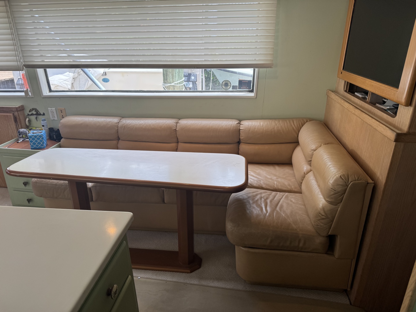 THIS OLD HATT 53ft Hatteras Yacht For Sale