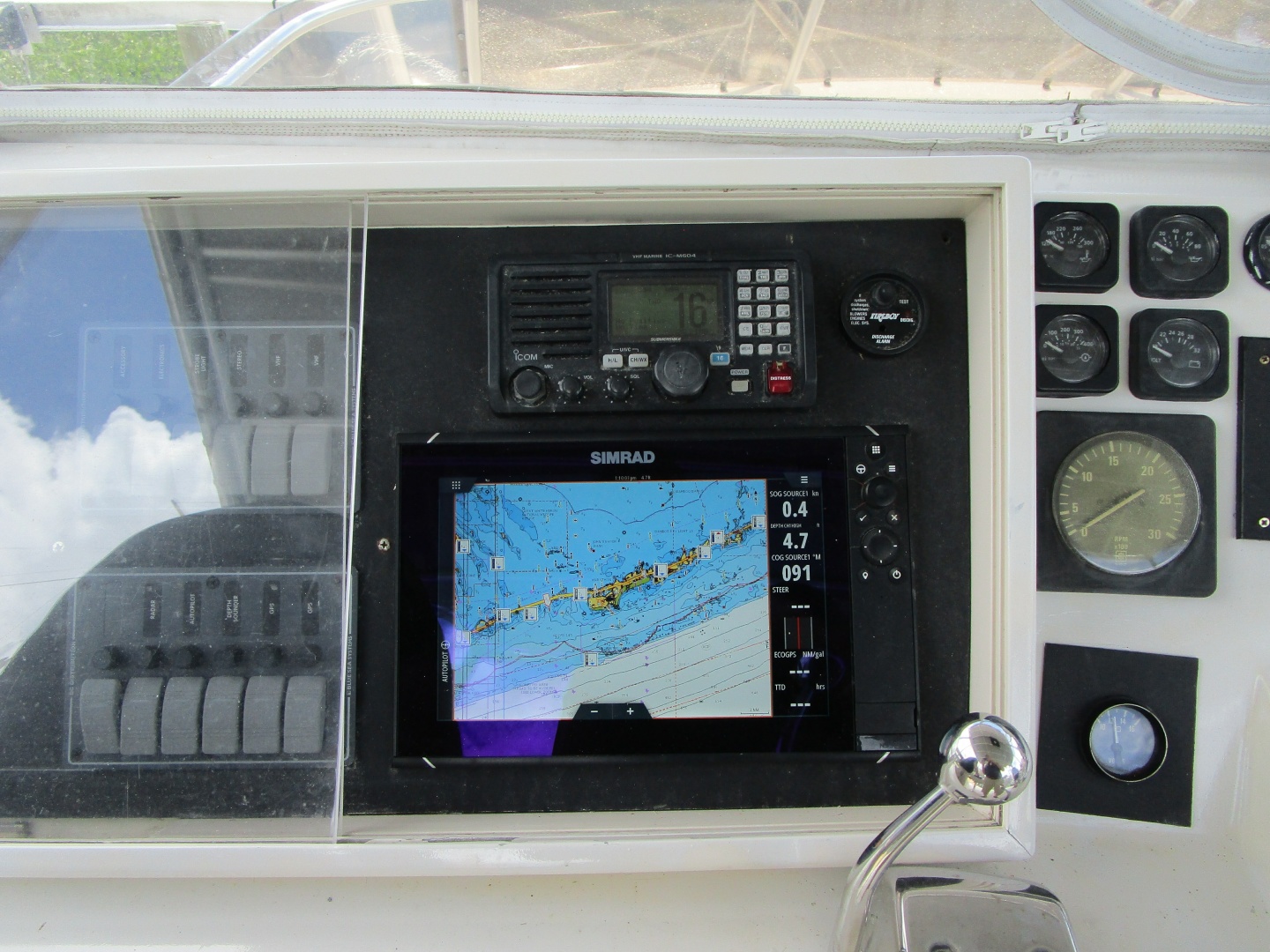 THIS OLD HATT 53ft Hatteras Yacht For Sale