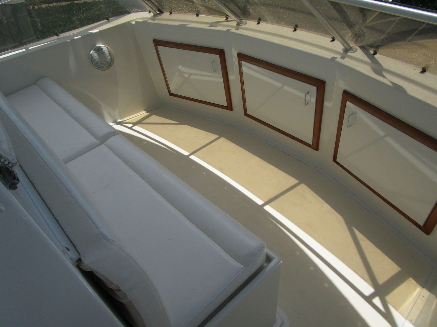 THIS OLD HATT 53ft Hatteras Yacht For Sale