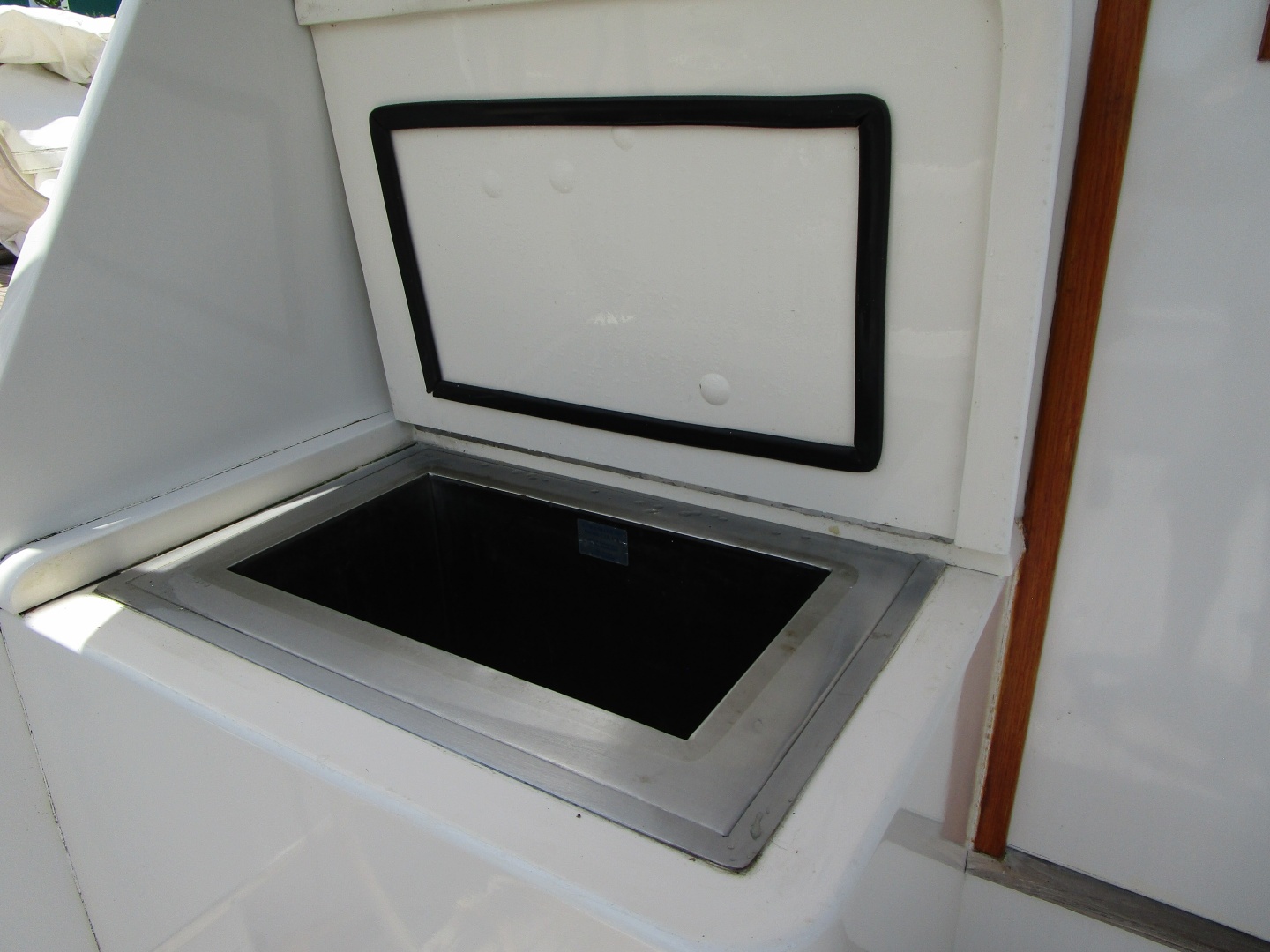 Cockpit Freezer