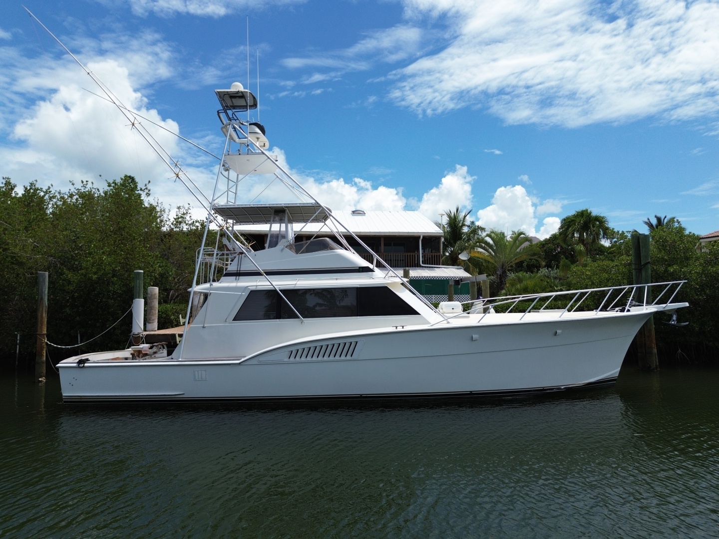 THIS OLD HATT 53ft Hatteras Yacht For Sale