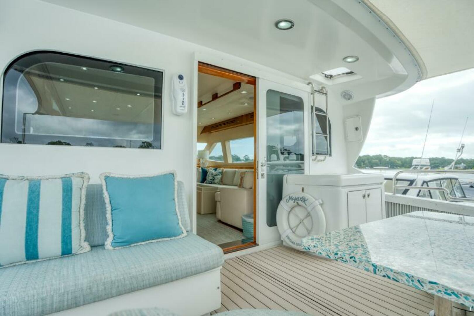MAJESTIK 80ft Hatteras Yacht For Sale