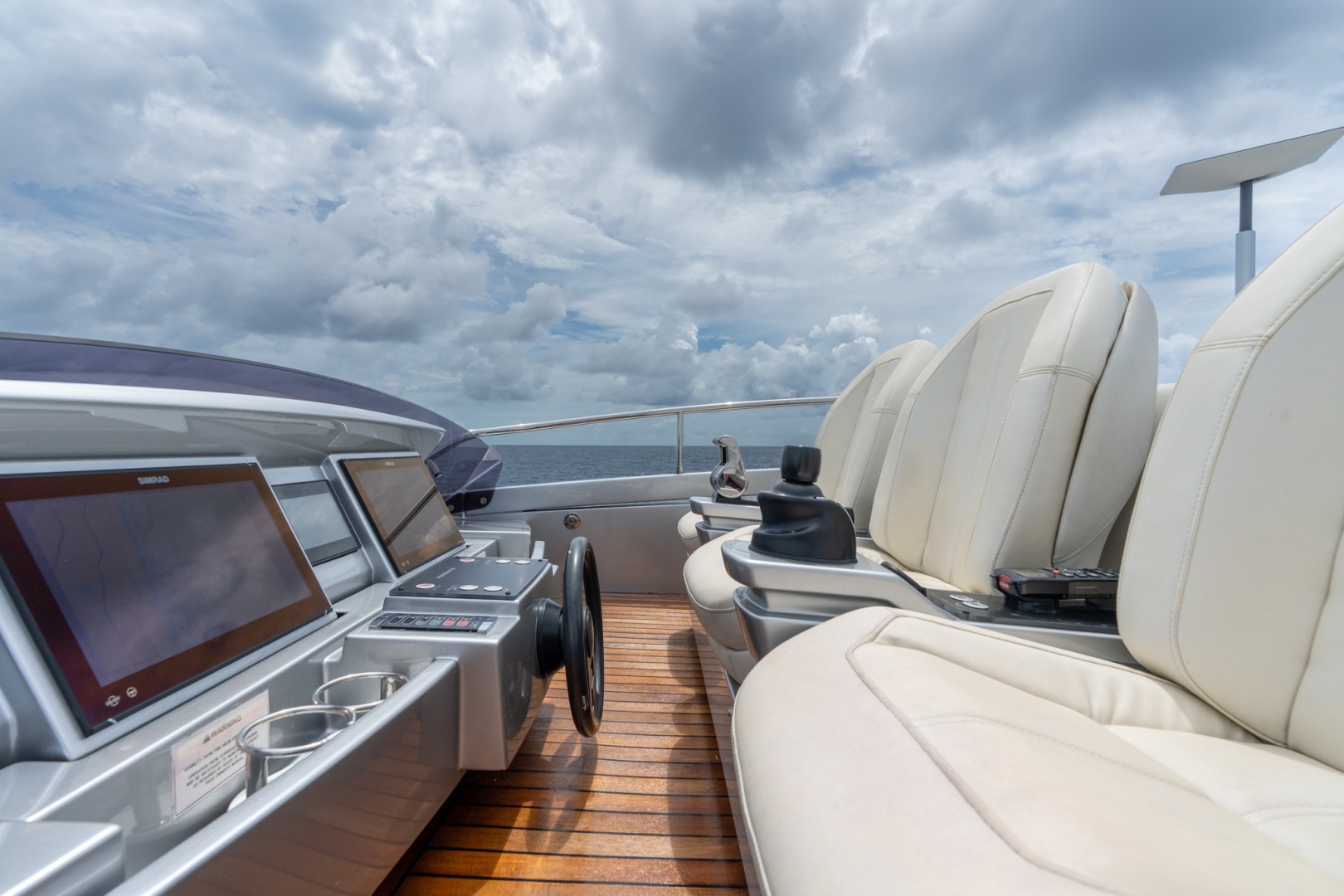 2020 Pershing 8X
