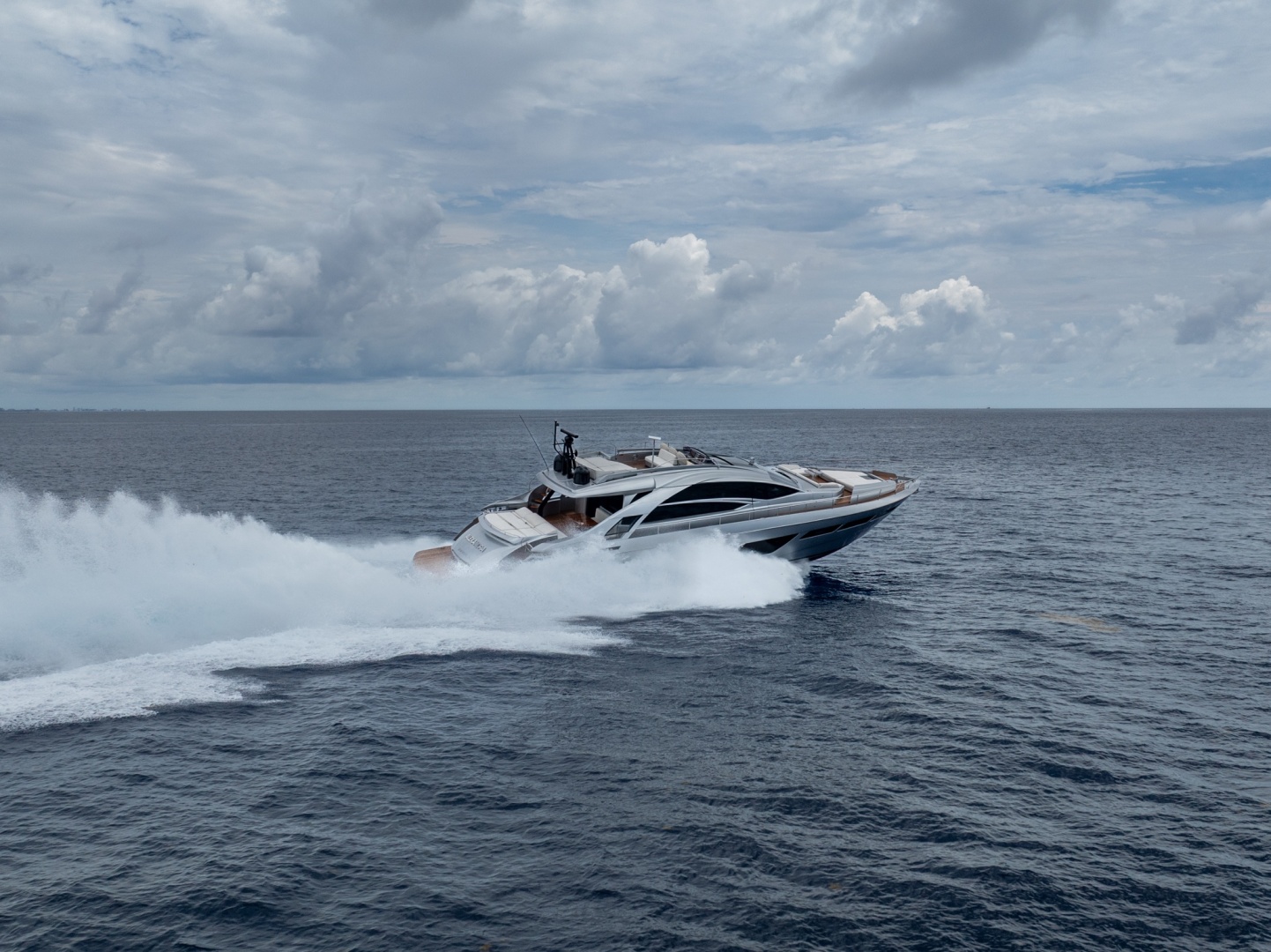 2020 Pershing 8X