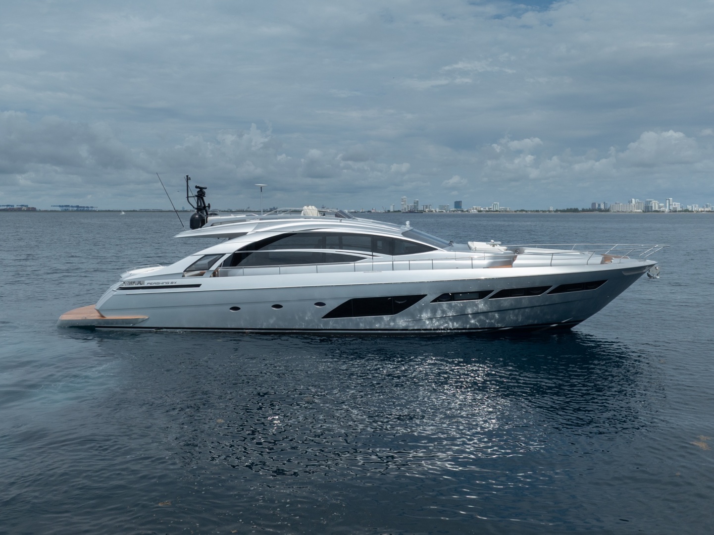 83ft Pershing Yacht For Sale