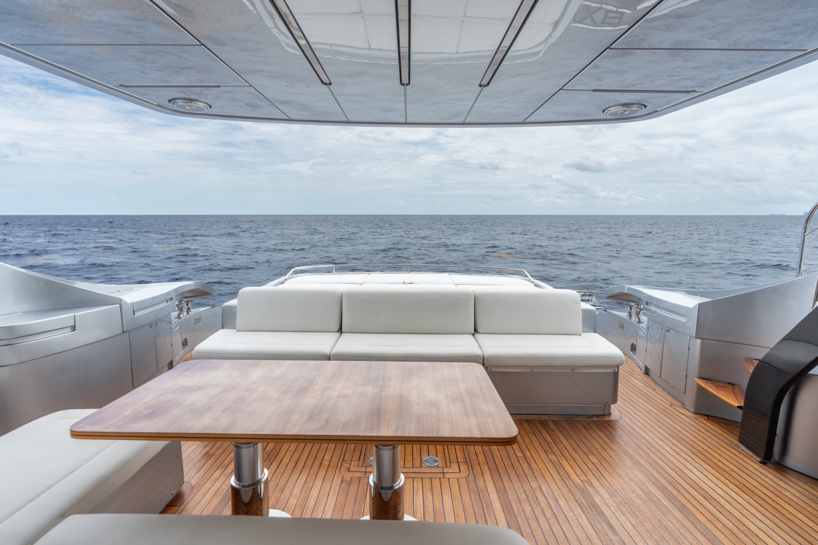 83ft Pershing Yacht For Sale