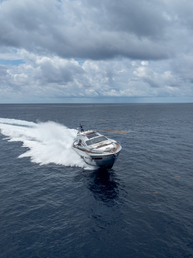 83ft Pershing Yacht For Sale