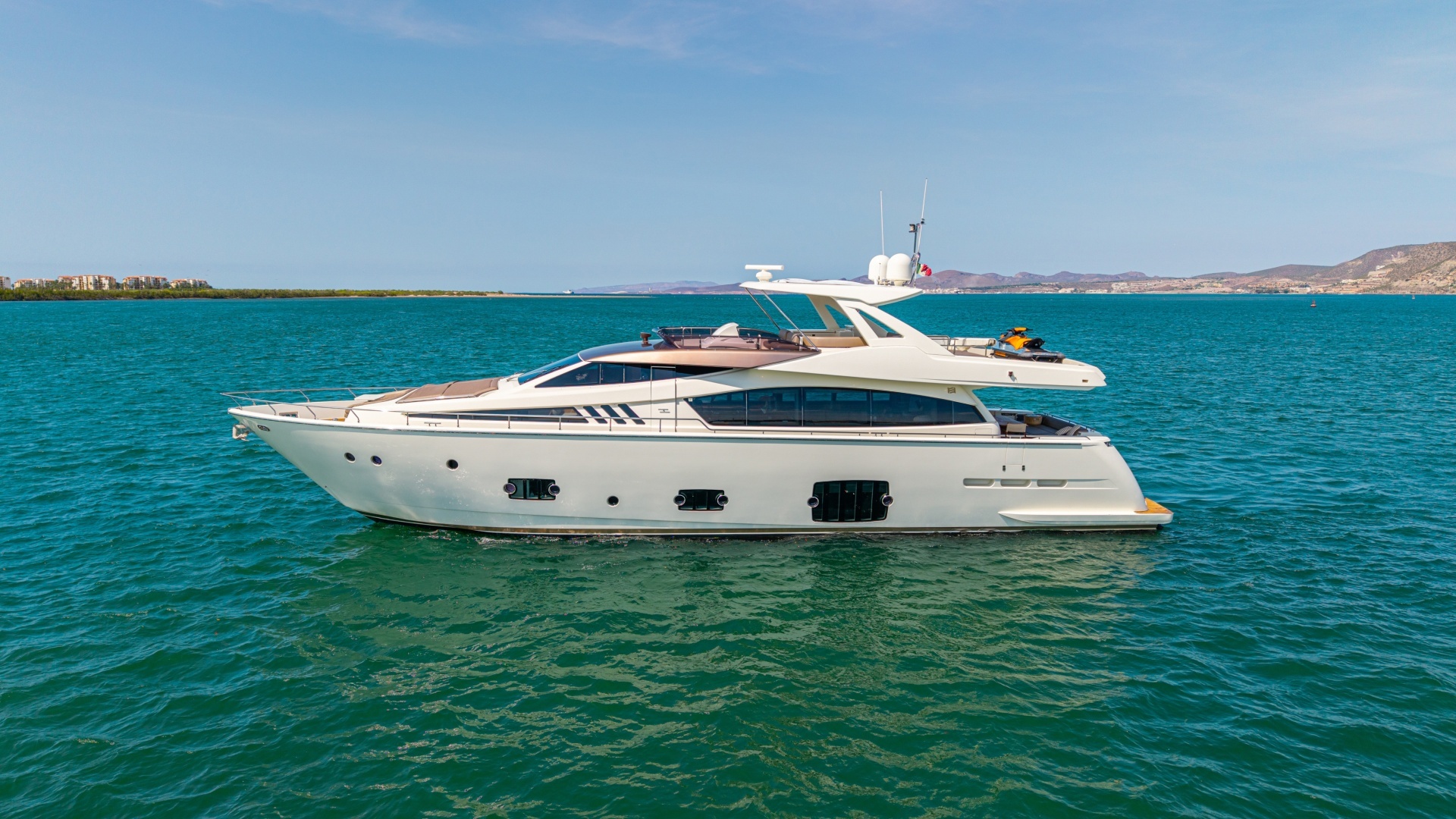 Ferretti Yachts F800 — PAPAITO