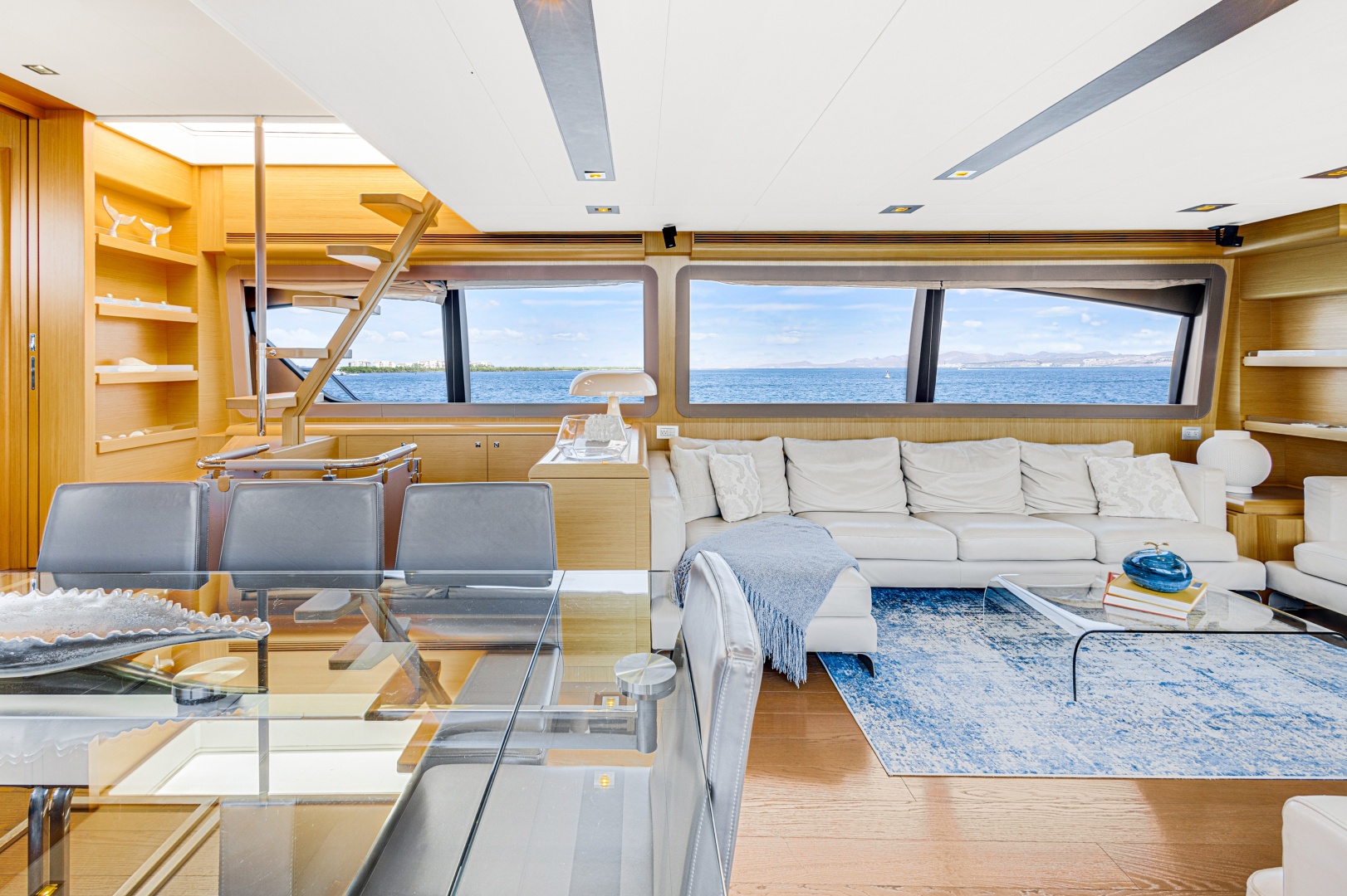 PAPAITO 80ft Ferretti Yachts Yacht For Sale
