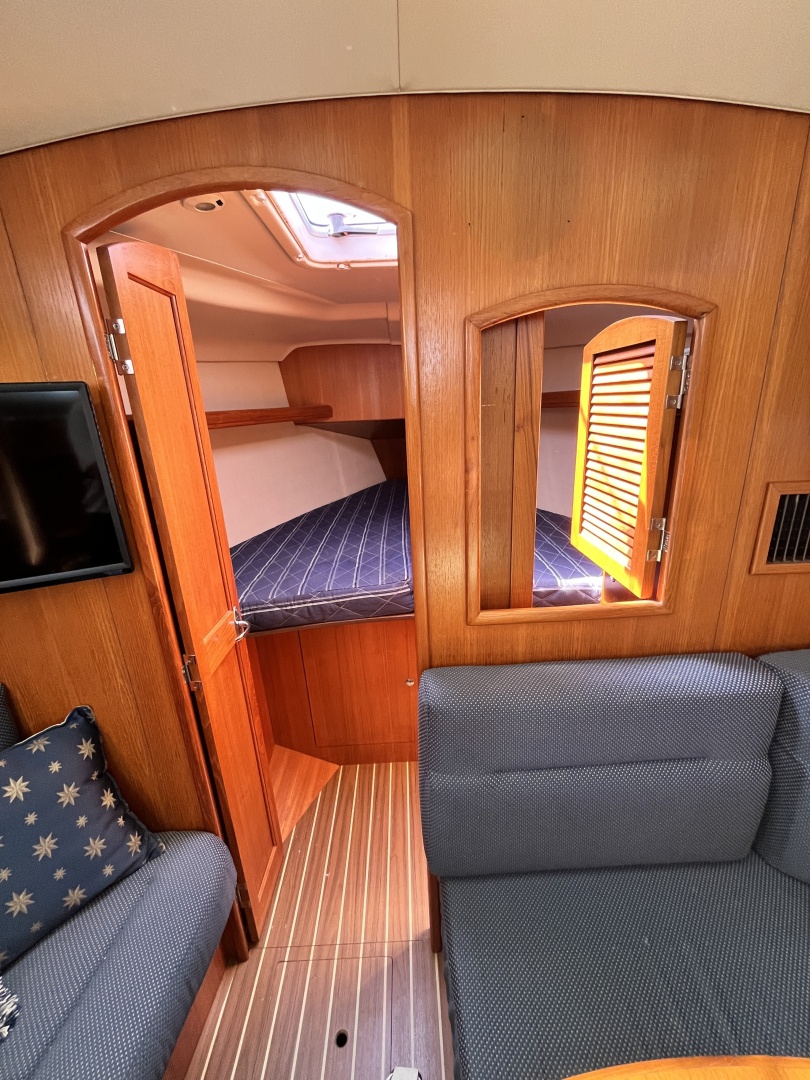 2006 Hunter 36