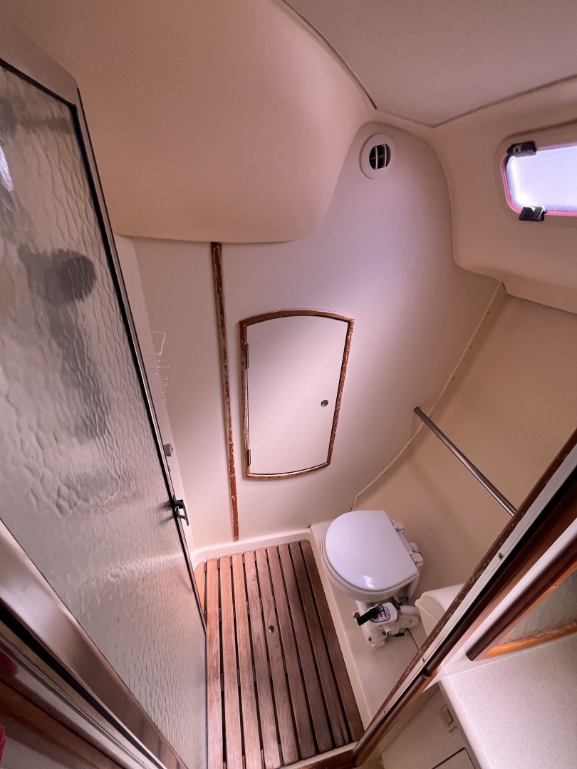 2006 Hunter 36