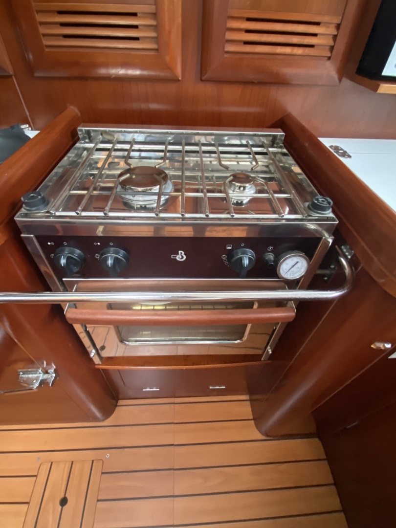 Excalibur 37ft Beneteau Yacht For Sale