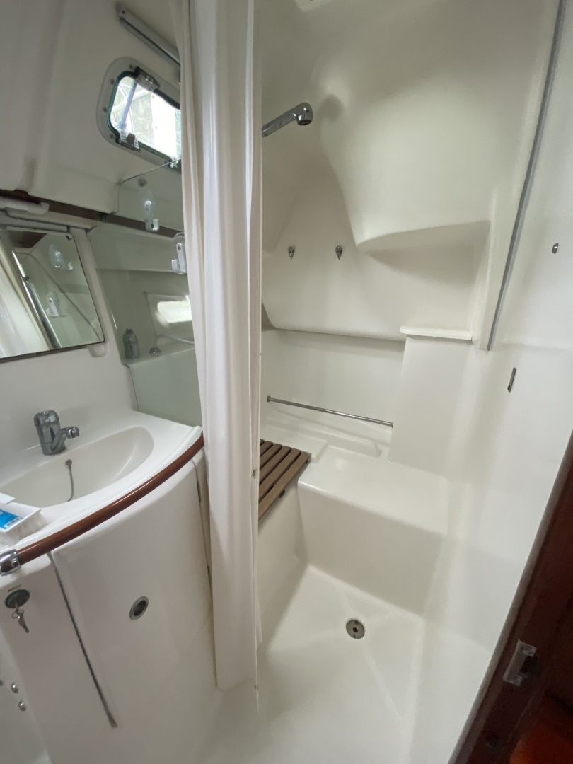 Excalibur 37ft Beneteau Yacht For Sale
