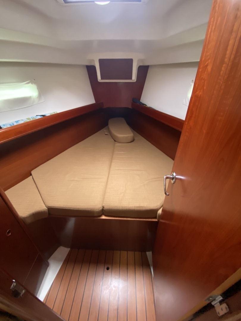 Excalibur 37ft Beneteau Yacht For Sale