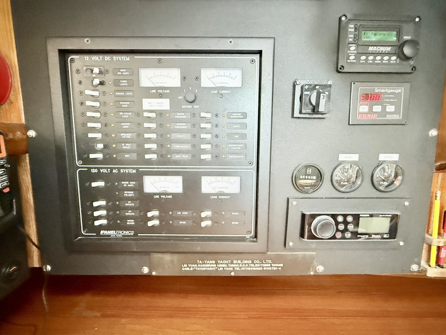 1985 Tayana Vancouver 42