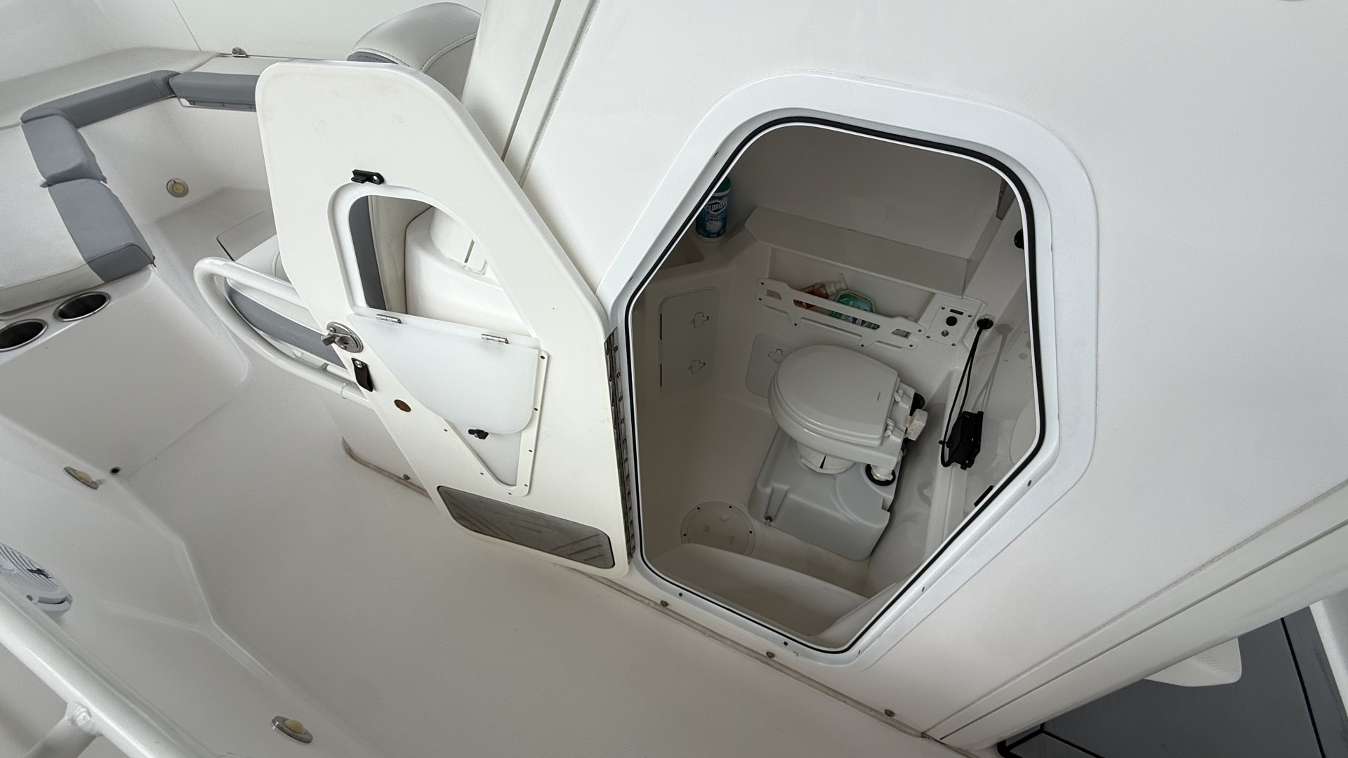 29ft Everglades Yacht For Sale 29ft Everglades Yacht For Sale