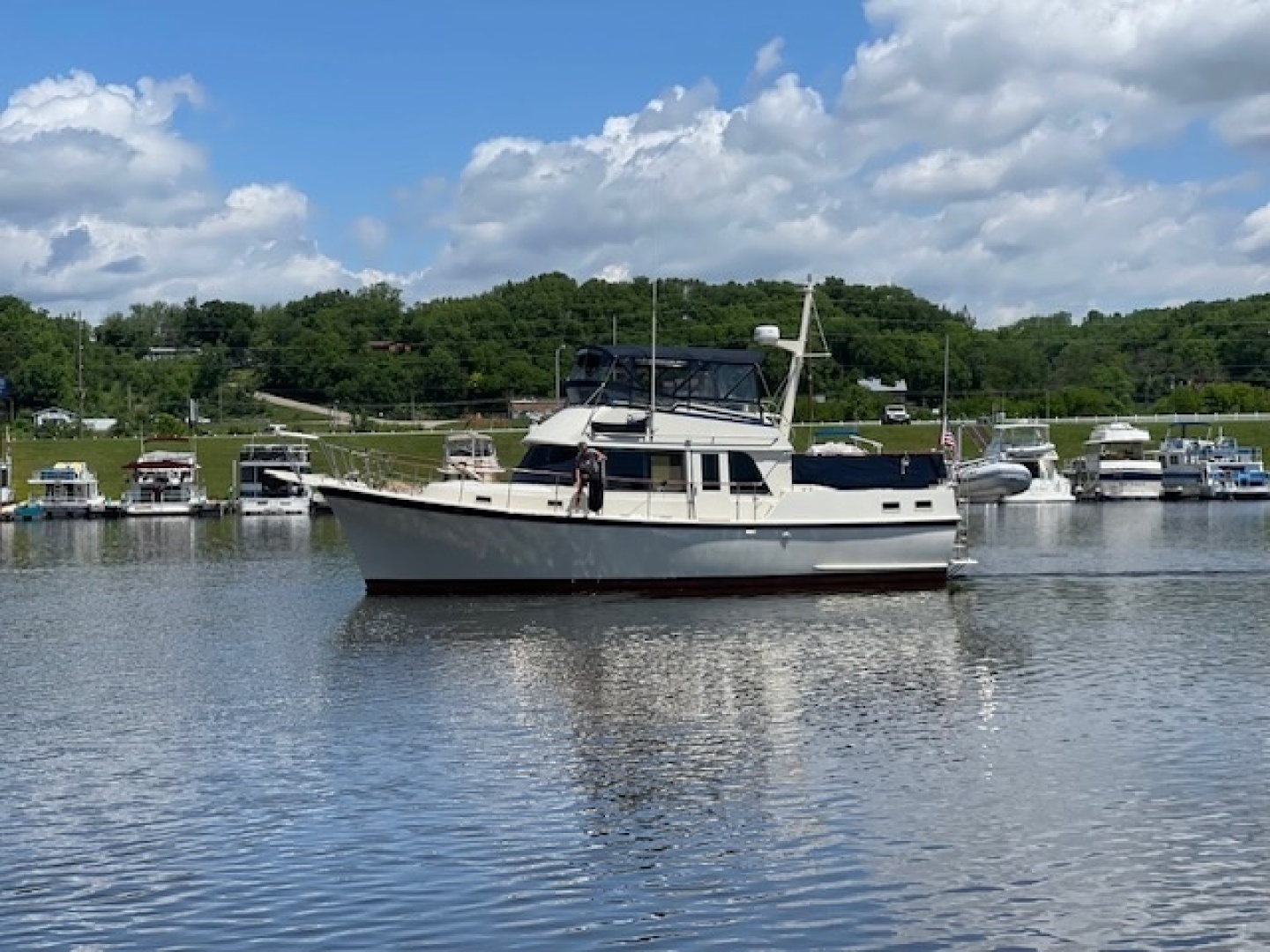 42' Hatteras port profile
