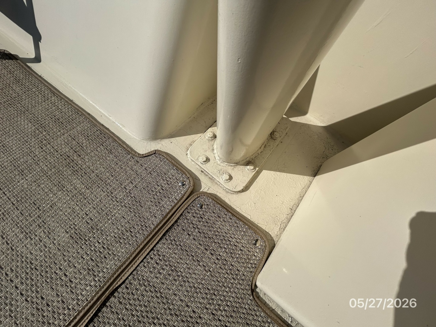 RoBoat 42ft Hatteras Yacht For Sale